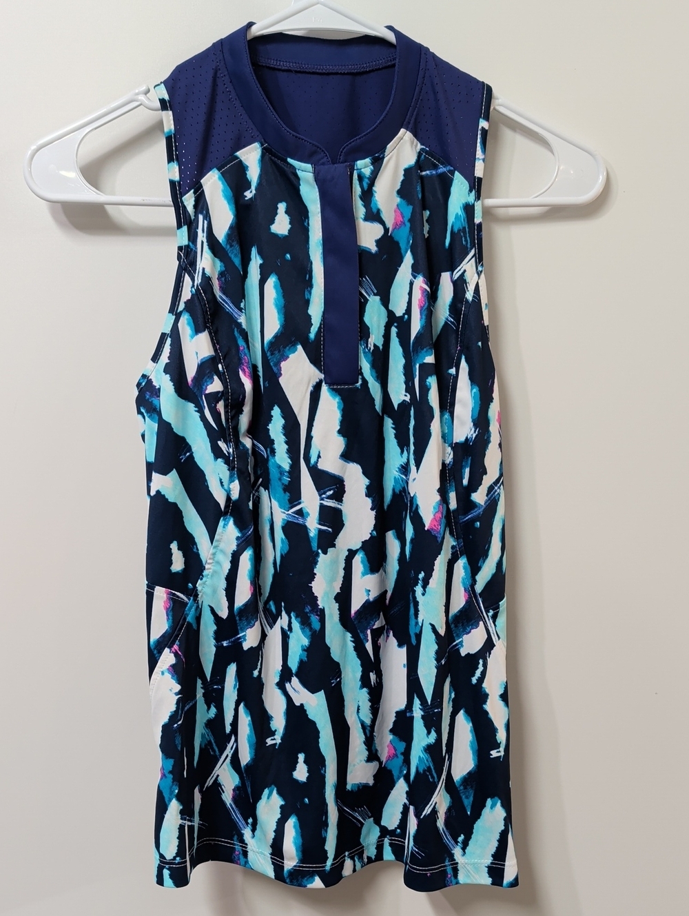 Slazenger Abstract Print Sleeveless Half-Zip Athletic Tank Top